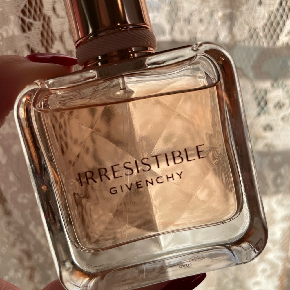 Givenchy Irresistible Perfume